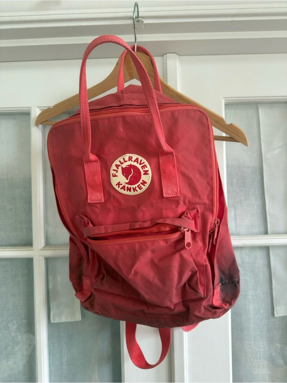 Fjallraven Kånken Backpack in Pink